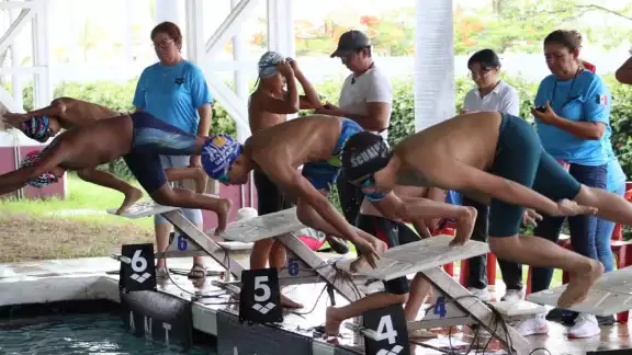 La Copa Maya de Natación, iniciada hace 39 años en Chiapas, ha crecido significativamente y ahora cuenta con más de 300 deportistas de 32 clubes.