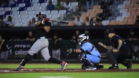 Los Tigres perdieron el primero de la serie frente a los Guerrero de Oaxaca. Los Tigres perdieron el primero de la serie frente a los Guerrero de Oaxaca.