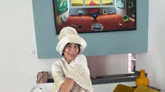 Maryfer Centeno explica la caída de Alejandra Guzmán en el aeropuerto Maryfer Centeno explica la caída de Alejandra Guzmán en el aeropuerto