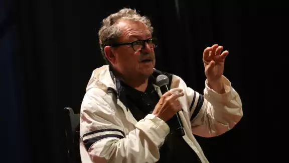 Las declaraciones de Paco Ignacio Taibo II, han intensificado el debate sobre el papel de los medios de comunicación en México