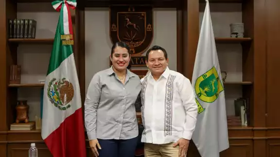 El gobernador Díaz Mena se reunió con la alcalde de Umán, Kenia Walldina