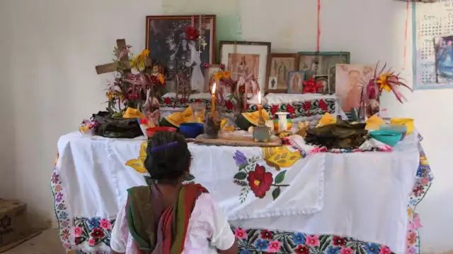 El Bix, o "La Octava", es una festividad maya que se celebra una semana después del Día de Muertos.