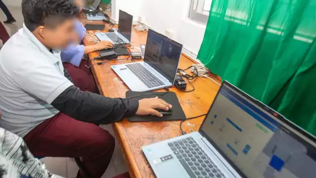 Las becas están dirigidas a alumnos desde preescolar hasta doctorado