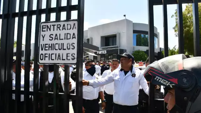 La Safin paga el salario mínimo vital (30% del sueldo) a 40 policías en investigación por protestas