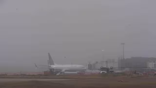 Un banco de niebla en el Valle de México provoca afectaciones en el AICM y el AIFA