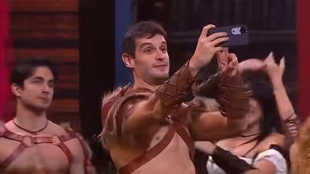 Adrián Marcelo le mandó un fuerte mensaje a Arath de la Torre, luego de su polémica advertencia