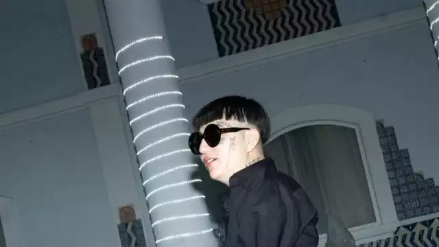 Mamá de la pareja de Dani Flow, quería demandar al cantante por la relación poliamorosa con su hija