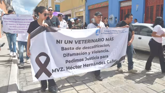 Manifestación en Campeche demanda justicia y seguridad para médicos veterinarios