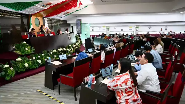 Los diputados independientes Elías Baeza Aké, Fabricio Pérez Mendoza, Ramón Santini Cobos y Rigoberto Figueroa son los más improductivos.