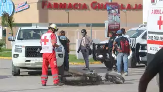 Motociclista lesionado tras choque en glorieta de la Mujer Campechana, en Champotón 