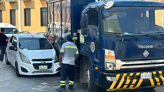 Pese a lo aparatoso del accidente, no hubo personas lesionadas Pese a lo aparatoso del accidente, no hubo personas lesionadas
