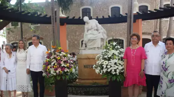 El Gobierno de Yucatán reconoció a las madres en su día El Gobierno de Yucatán reconoció a las madres en su día