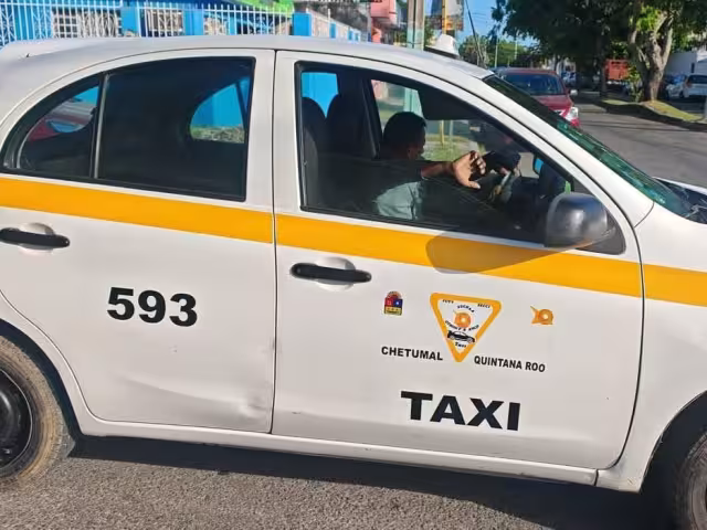 Taxistas en Chetumal dejan que desear en cuanto a sus servicios.
