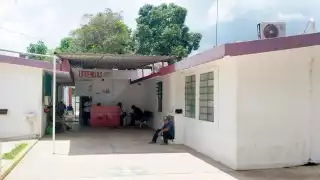 Trasladan a hospital de Cancún a tres personas por intoxicación con producto químico 