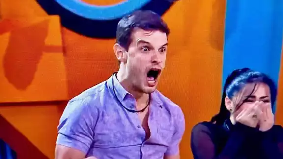 Gomita y Adrián Marcelo estrenan nuevo sencillo y van contra Gala Montes, Karime y Brigitte Gomita y Adrián Marcelo estrenan nuevo sencillo y van contra Gala Montes, Karime y Brigitte