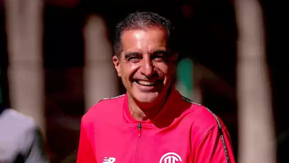 Renata Paiva deja de ser el técnico de Toluca