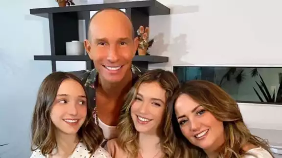 Erik Rubín y Andrea Legarreta son captados juntos, tras los rumores de un romance con Mónica Noguera Erik Rubín y Andrea Legarreta son captados juntos, tras los rumores de un romance con Mónica Noguera