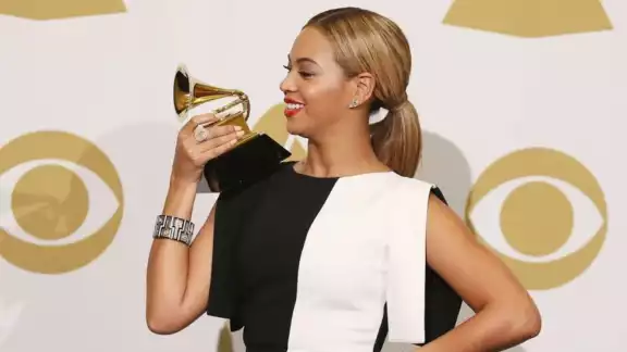 Nominados a los Premios Grammy 2025: Beyoncé y Taylor Swift entre la favoritas