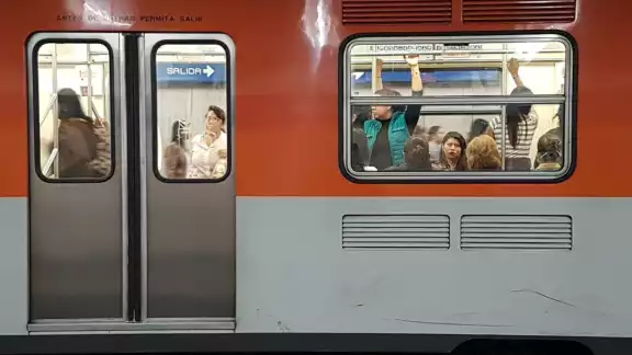 Esta es la nueva forma de robar en el Metro de la Ciudad de México Esta es la nueva forma de robar en el Metro de la Ciudad de México