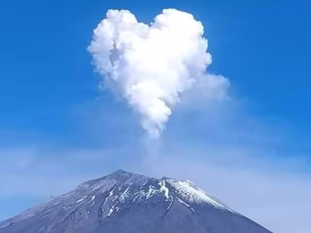 Don Goyo le manda amor a México; la fumarola del Popocatépetl que le está dando vuelta al mundo