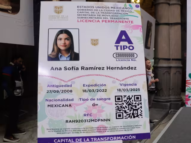 Comienza la emisión de licencia vehicular permanente en CDMX