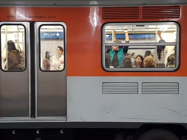 Esta es la nueva forma de robar en el Metro de la Ciudad de México