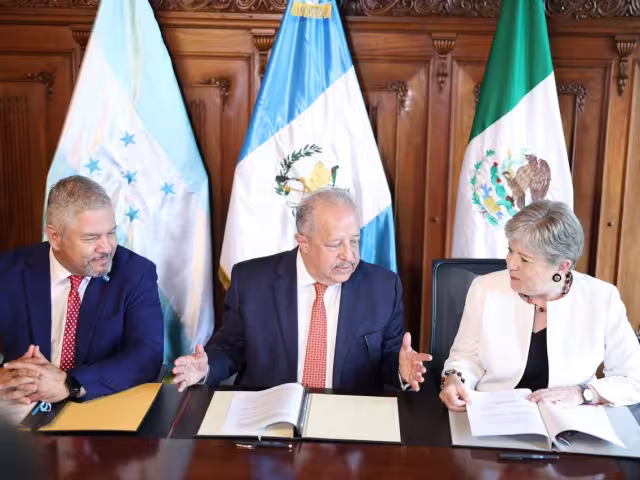 La Secretaría de Relaciones Exteriores encabezó la firma del convenio de colaboración plasmado en un memorándum