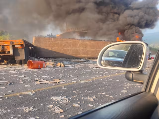 Terrible accidente en la autopista Siglo XXI deja 7 muertos en Michoacán