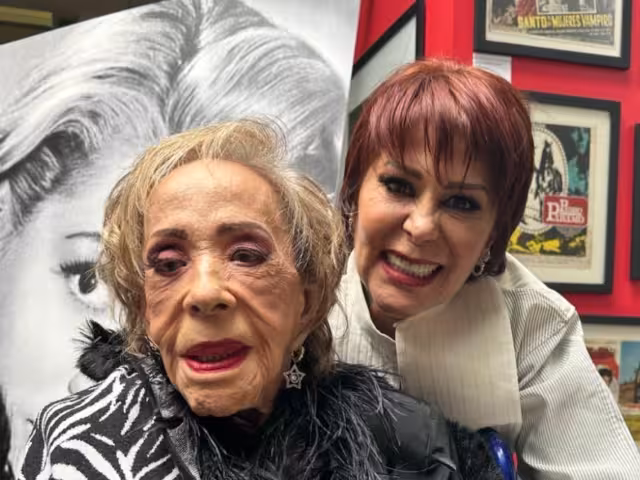 Alejandra Guzmán recuerda a Silvia Pinal con emotivo video en redes sociales