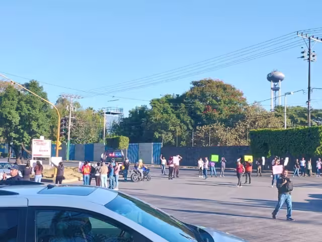 Padres de familia piden justicia y denuncian al abuso sexual de una menor de 7 años en primaria de Morelos