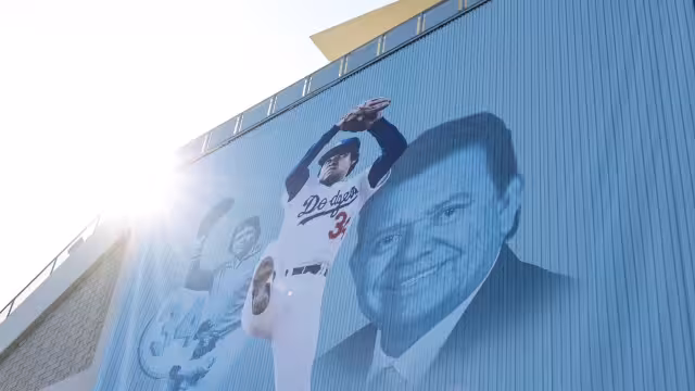 Los Dodgers recuerdan a Fernando Valenzuela en el día de su cumpleaños