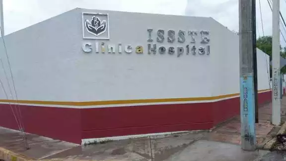 El Hospital ISSSTE en Chetumal ha sido el centro de múltiples quejas. El Hospital ISSSTE en Chetumal ha sido el centro de múltiples quejas.