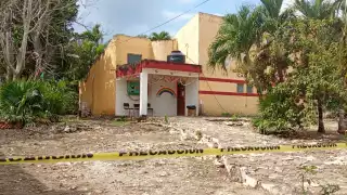 Los ladrones habían roto una ventana para así ingresar al edificio y cometer el robo