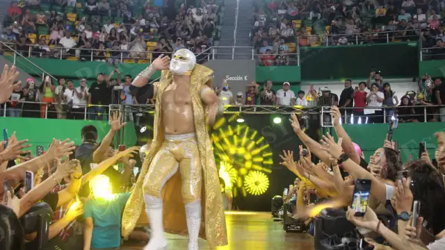 La afición yucateca se entregó por completo al Príncipe de Plata y Oro.