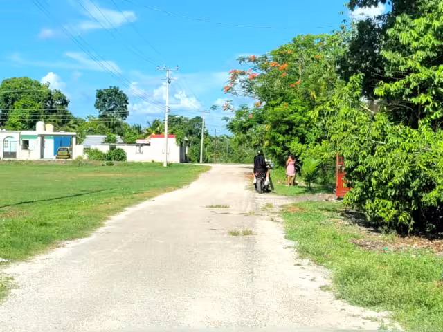 Vecinos de Nueva Loría, Felipe Carrillo Puerto, estuvieron tres días sin luz ni agua potable.