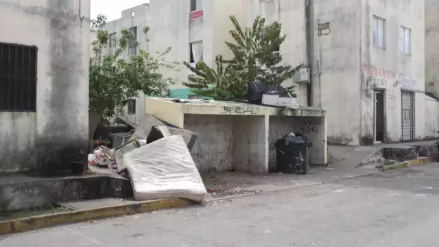 El mal olor de los deshechos causa molestias constantemente a los vecinos