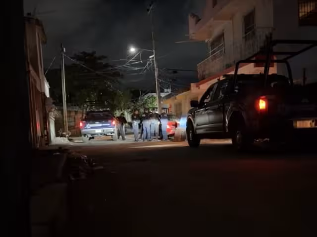 Vecinos de la zona dieron alerta a las autoridades; el hombre se encuentra actualmente hospitalizado