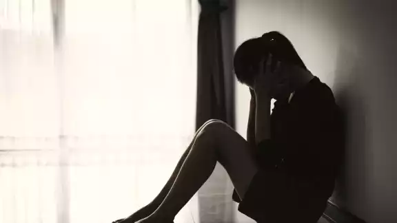 Mujer es acusada de matar a su hijastra en Pensilvania, Estados Unidos Mujer es acusada de matar a su hijastra en Pensilvania, Estados Unidos