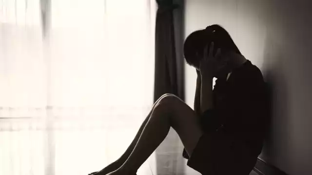 Mujer es acusada de matar a su hijastra en Pensilvania, Estados Unidos