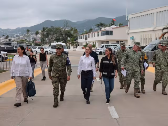 Claudia Sheinbaum se reúne con gobernadores en Acapulco.