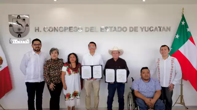 Díaz Mena realiza iniciativa para fomentar trabajo hacia personas con discapacidad.