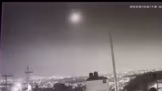 Así se escuchó y vio  el posible meteorito que cruzó por la CDMX y el Edomex hoy 16 de abril 2025