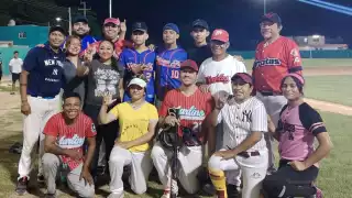 La junta municipal de Sabancuy arranca con victoria en la liga de softbol