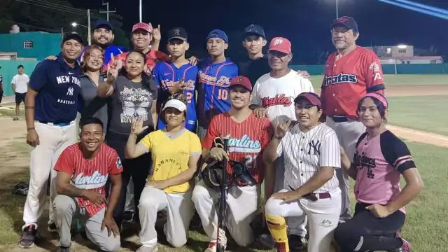 El equipo de la Junta Municipal de Sabancuy se llevó la victoria.