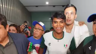 Así fue recibida la medallista mexicana Prisca Awiti en el AICM: VIDEO