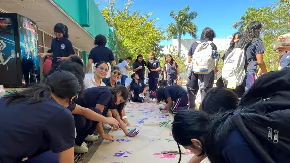 Las estudiantes tuvieron la oportunidad de participar en 12 talleres distintos relacionados con diferentes aspectos de la ciencia