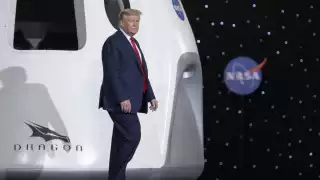 Elon Musk retira la nave Dragon de la EEI tras pelea pública con Donald Trump