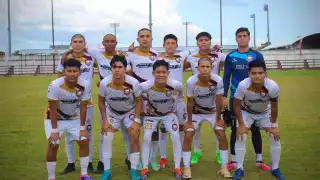 Caen Pampaneros de Champotón ante Inter Playa durante la TDP