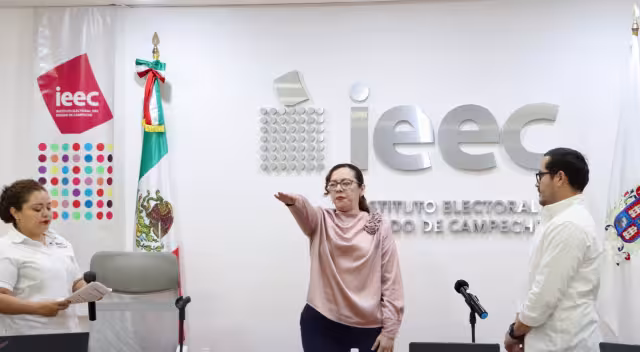 La funcionaria está implicada en una denuncia en manos de la Feccecam, por adeudos correspondientes al ejercicio fiscal 2022