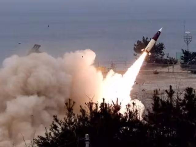 El presidente Donald Trump reiteró que, bajo su liderazgo, la ayuda militar debe ser retribuida por los aliados